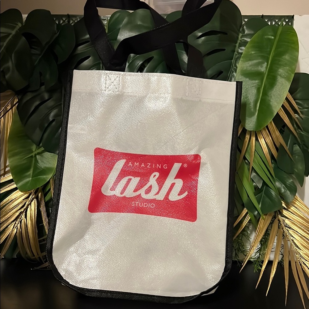 Amazing Lash Studio: Reusable Tote Bag